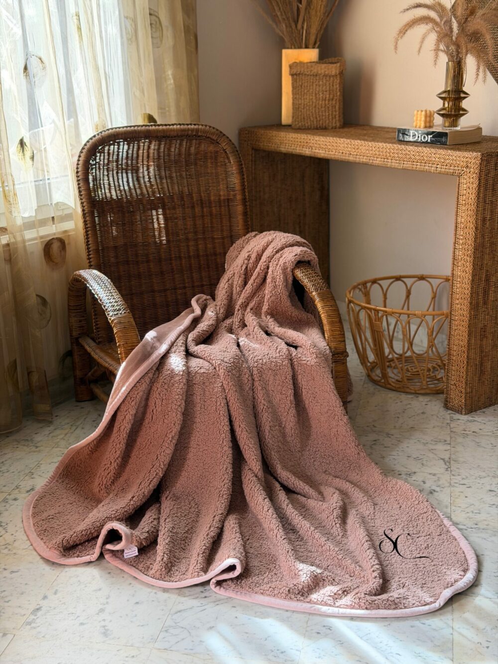 Shop Primary Image Shop Primary Image